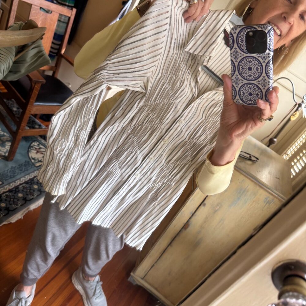 Fun Gold & Silver Button-up Blouse - Picture 2 of 4